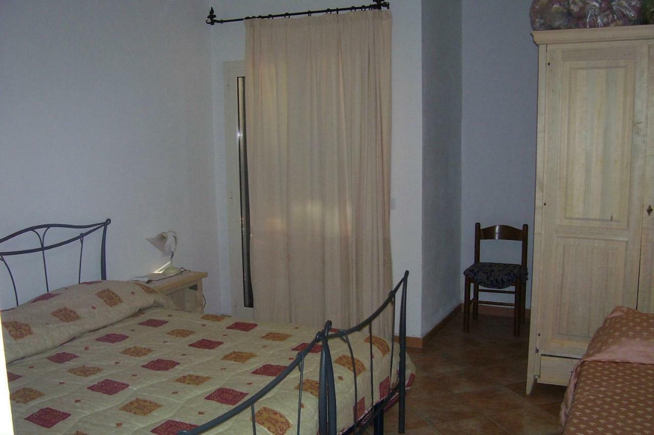Fumu Ludurru Farm Stay Padru Luaran gambar