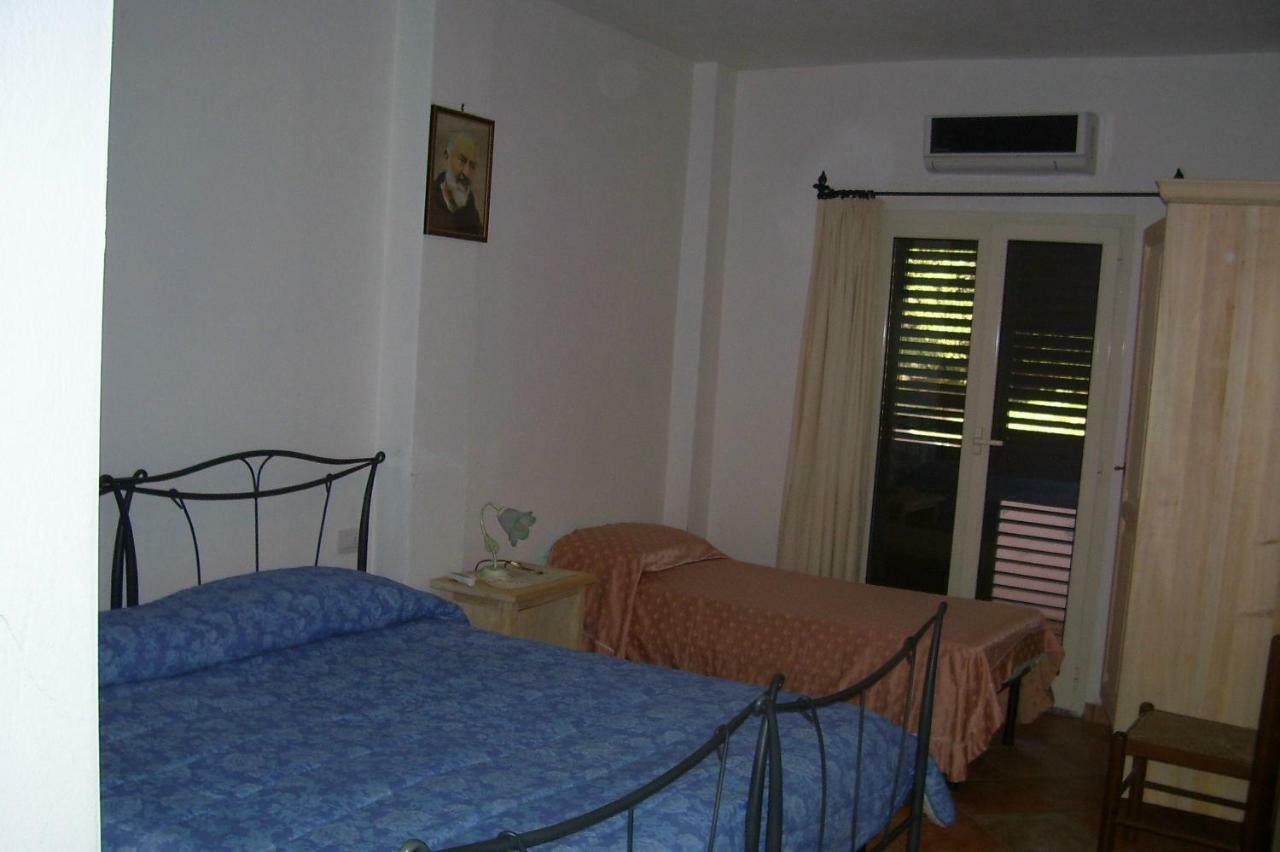 Fumu Ludurru Farm Stay Padru Luaran gambar